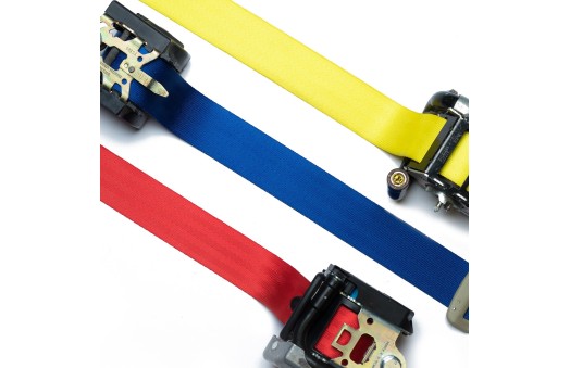 coloured seat belts